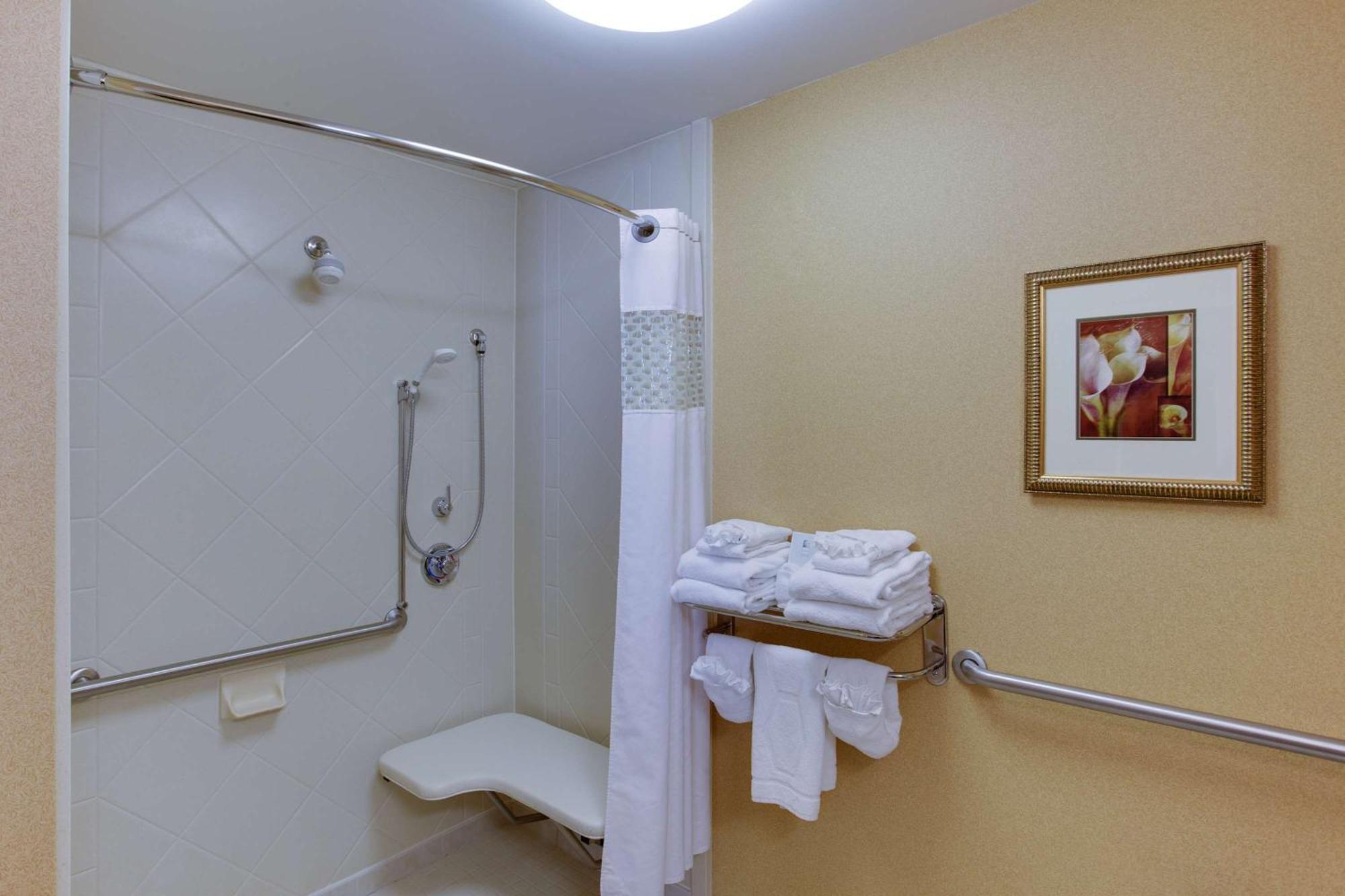 Hampton Inn And Suites Fredericksburg South Εξωτερικό φωτογραφία